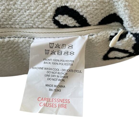 Cynthia Rowley BOW Feather Filled Pillow 20x20 Black & Cream NEW - Picture 11 of 12